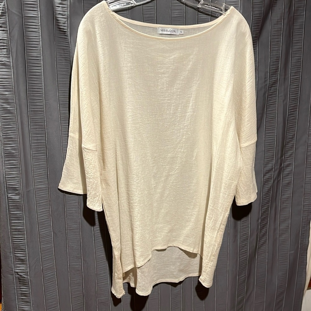 Gauze tunic top, cream/off-white, Size small.  3/4 sleeves.
